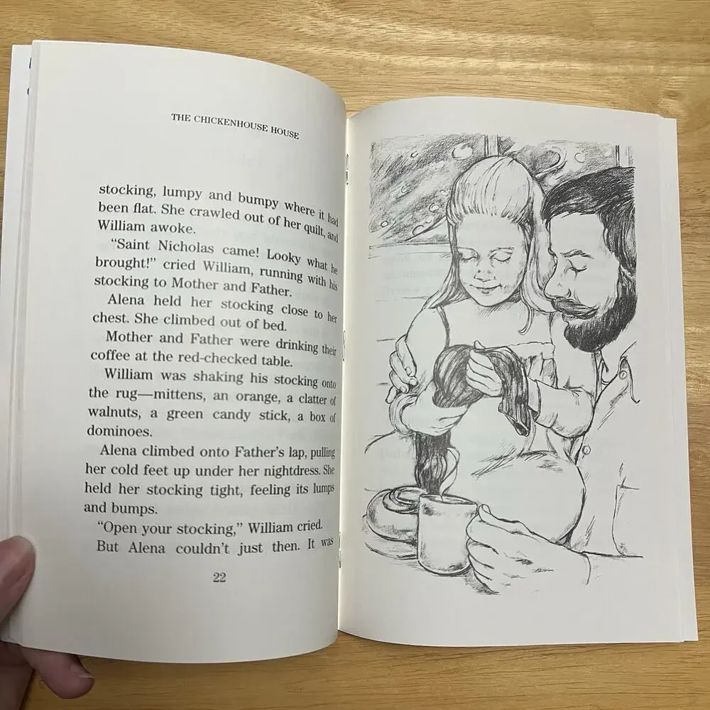 The Chickenhouse House Young Readers By Ellen Howard Paperback Book Vintage